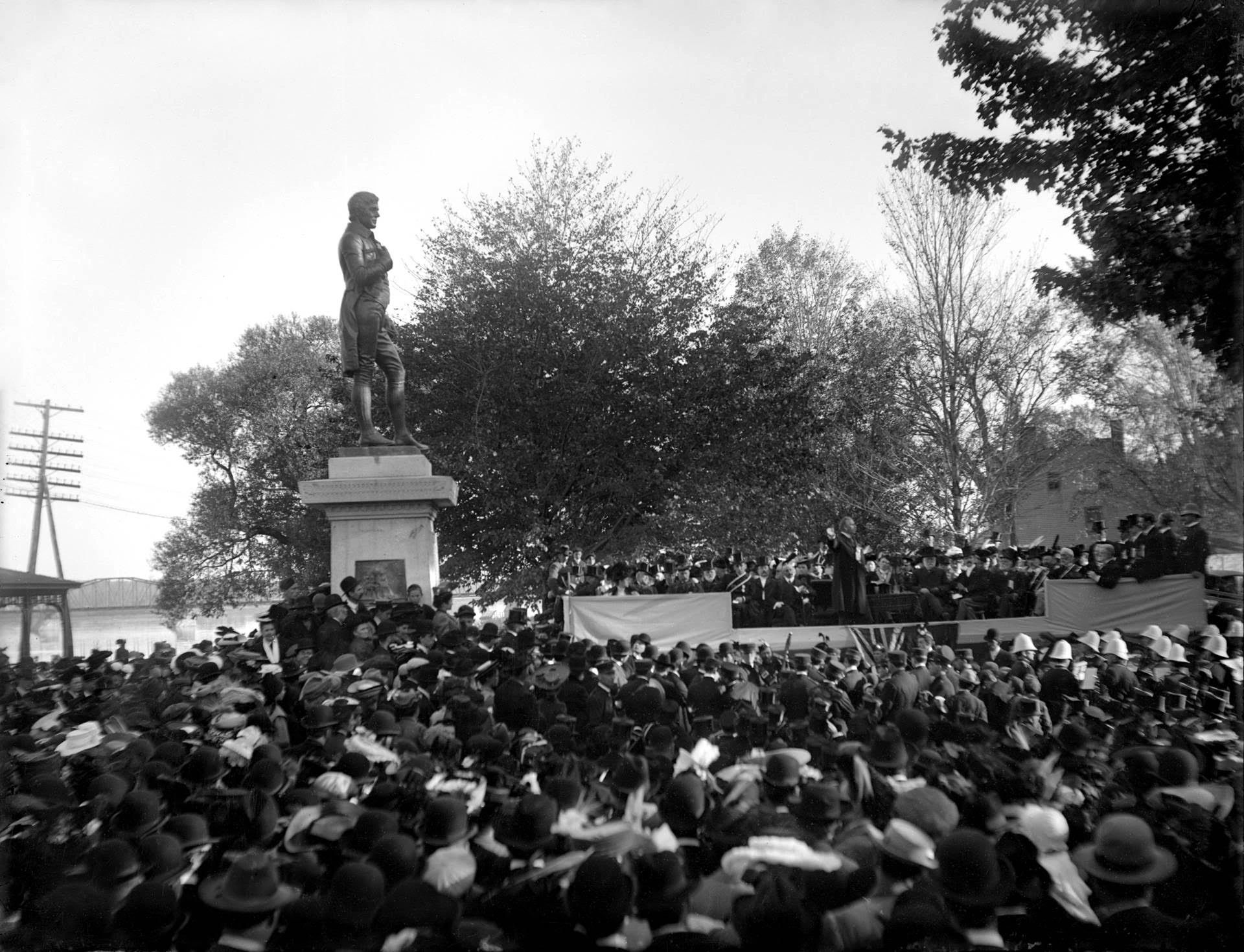 The unveiling of the Robert Burns statue of Fredericton in 1906 was a watershed moment of Scottish pride in New Brunswick which drew an estimated crowd of 5,000 to the celebrations. (Provincial Archives of New Brunswick P18\260)